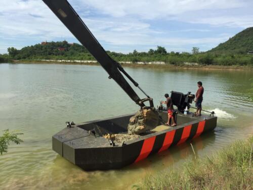 จำหน่ายและผลิตเรือบรรทุกดิน